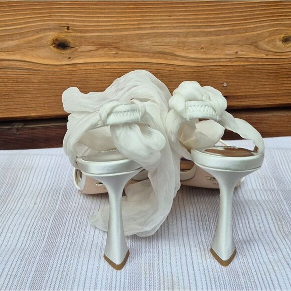 Badgley Mischka Primrose Heels Shoes - Picture 9 of 12